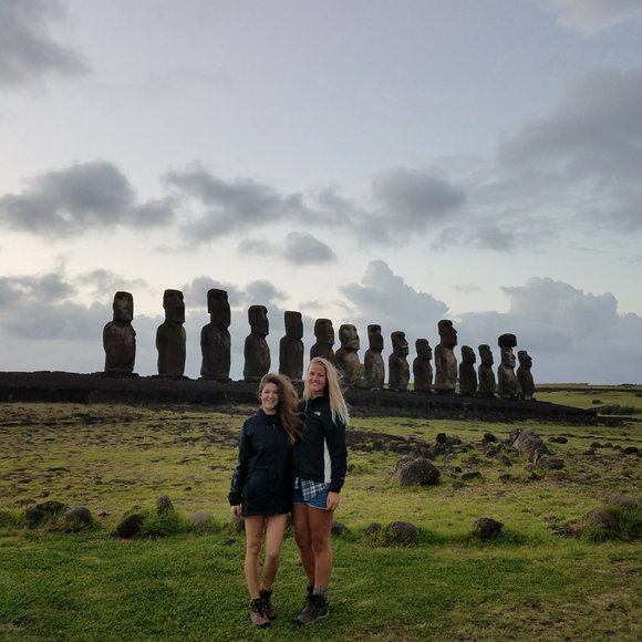 Meet your Poshers, Jennifer & Kera - Picture 4 of 5